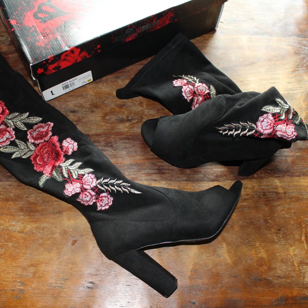 Fergalicous Bata knee high boots
